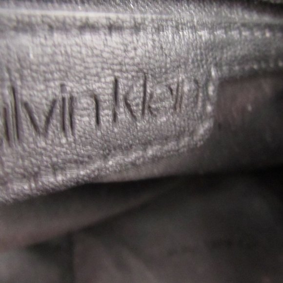 CALVIN KLEIN BLACK  STRESSED FAUX LEATHER SHOULDER / CROSSBODY BAG! - Picture 6 of 8